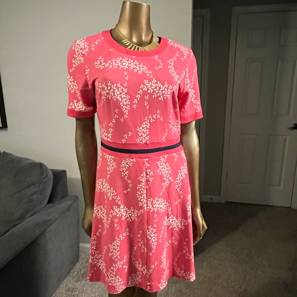 Draper James Coral And White Leaf Print Midi Dress